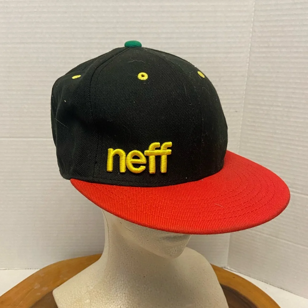 NEFF Colorful Cap SnapBack Cap